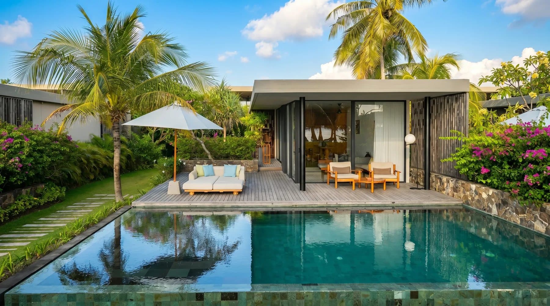 Beachfront One Bedroom Suite