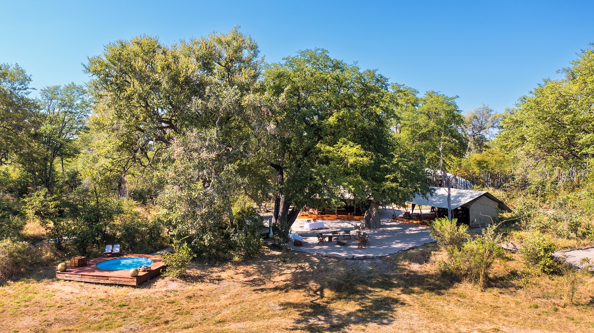 Selinda Explorers Camp